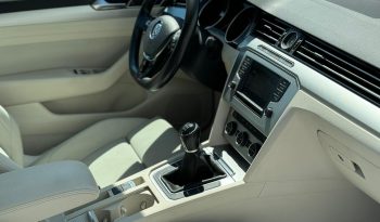 Volkswagen Passat Variant 2015 1.6 TDI Comfortline completă