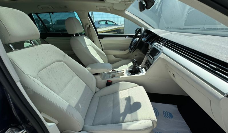 Volkswagen Passat Variant 2015 1.6 TDI Comfortline completă