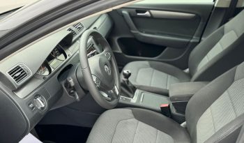 Volkswagen Passat 2.0 tdi 143 cp an 2011 completă