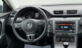 Volkswagen Passat 2.0 tdi 143 cp an 2011 completă