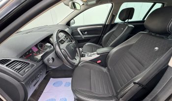 Renault Laguna completă