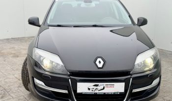 Renault Laguna completă