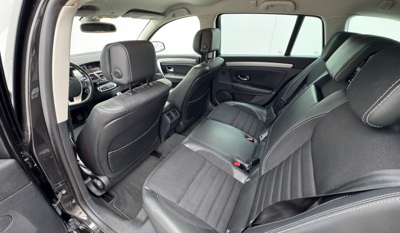 Renault Laguna completă