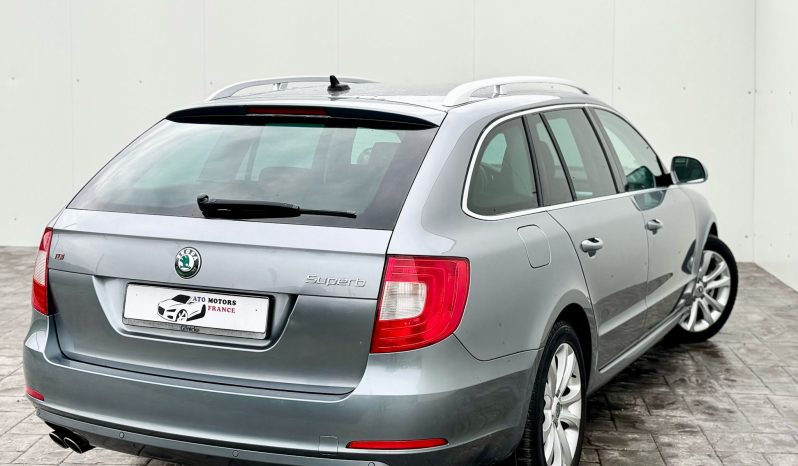Skoda Superb 2.0 Dsg completă