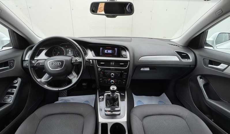 Audi A4 2.0 tdi 143cp S-line completă