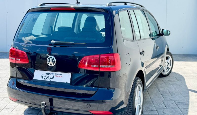VW Touran 1.6 tdi model 7 locuri an 2011 completă