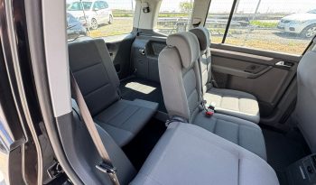 VW Touran 1.6 tdi model 7 locuri an 2011 completă