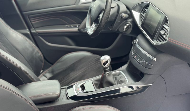 Peugeot 308 GT Line 1.2i 130cp completă
