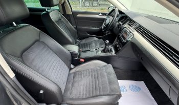 Volkswagen Passat 2.0 tdi 150 cp an 2017 completă