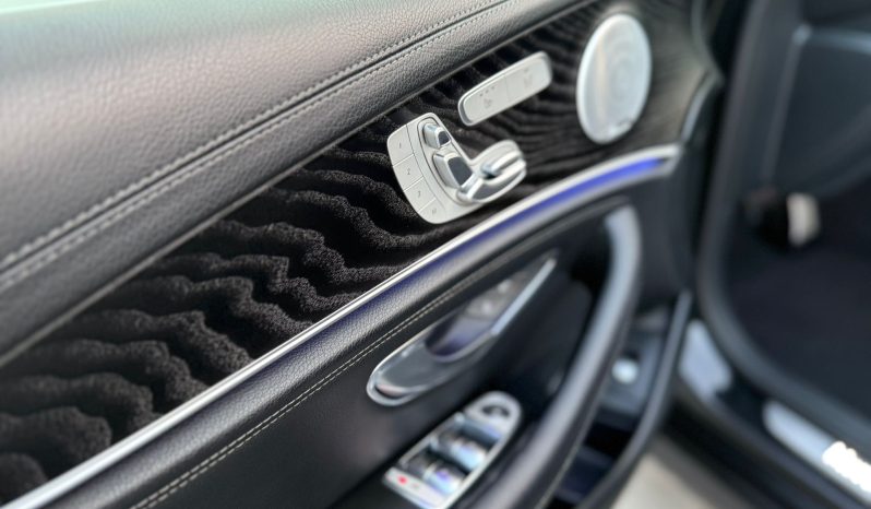 Mercedes-Benz E300de, Plug In Hybrid 306 CP, 700 NM completă