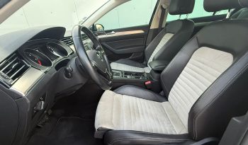 Volkswagen Passat R line 2.0 tdi 150 cp an 2016 completă