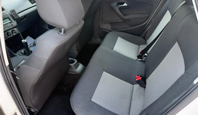 VW Polo 1.2 diesel 75cp an 2010 completă