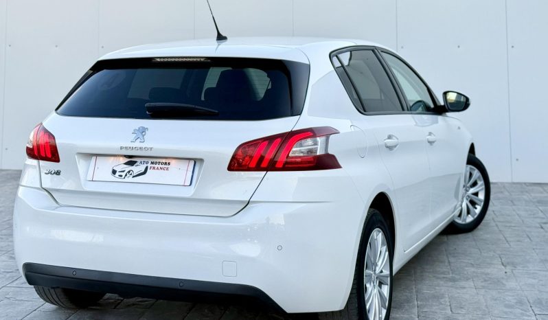 Peugeot 308 Allure 1.2i 110cp manuala completă