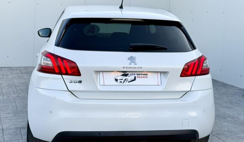 Peugeot 308 Allure 1.2i 110cp manuala completă