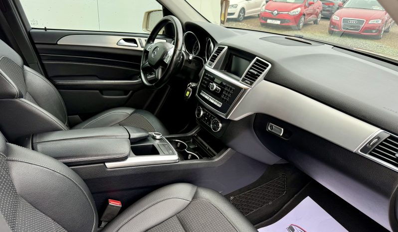 Mercedes-Benz ML 250 cdi 204 cp motor 2143cmc diesel an 2012 completă