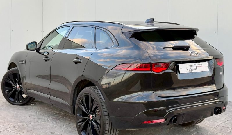Jaguar F-Pace model S, 3.0 diesel, 300 cp, automat, an 2017 completă