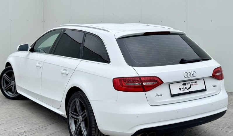 2012 Audi A4 Facelift 2.0 tdi 143cp S-line exterior completă