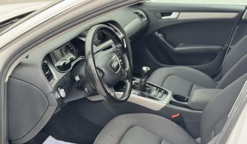 2012 Audi A4 Facelift 2.0 tdi 143cp S-line exterior completă