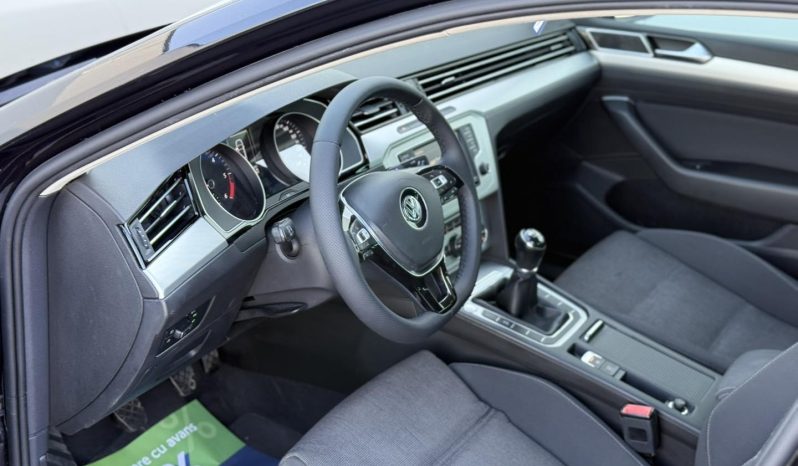 Volkswagen Passat 2.0 tdi 150 cp  an 2016 completă