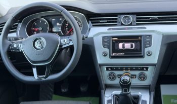 Volkswagen Passat 2.0 tdi 150 cp  an 2016 completă