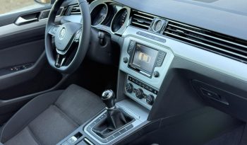 Volkswagen Passat 2.0 tdi 150 cp  an 2016 completă