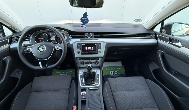 Volkswagen Passat 2.0 tdi 150 cp  an 2016 completă