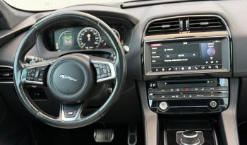 Jaguar F-Pace model S, 3.0 diesel, 300 cp, automat, an 2017 completă