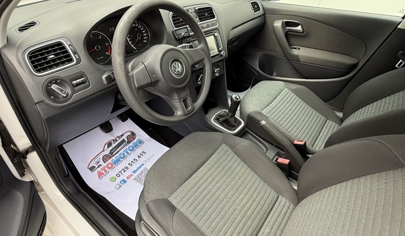VW Polo 1.6 diesel 90cp an 2011 completă