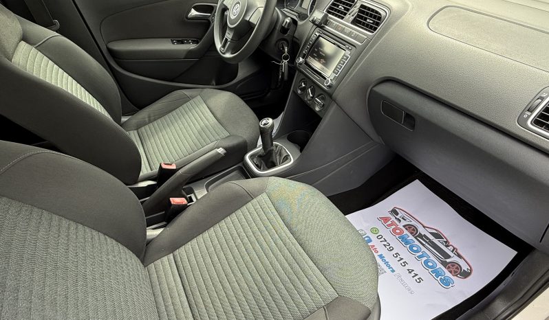 VW Polo 1.6 diesel 90cp an 2011 completă