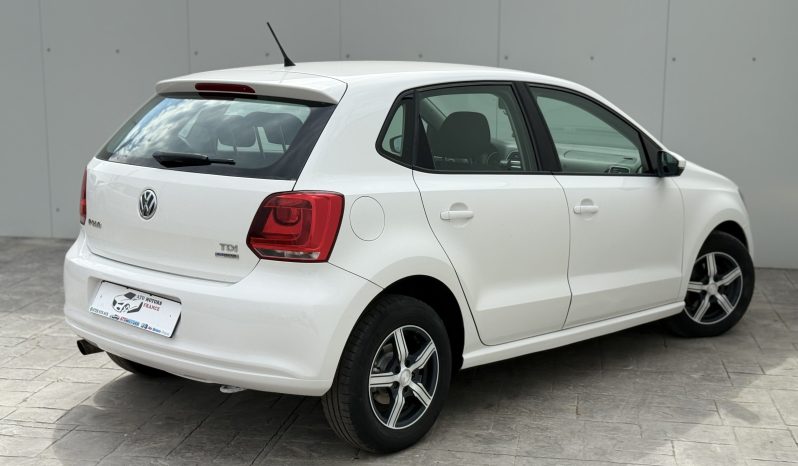 VW Polo 1.6 diesel 90cp an 2011 completă