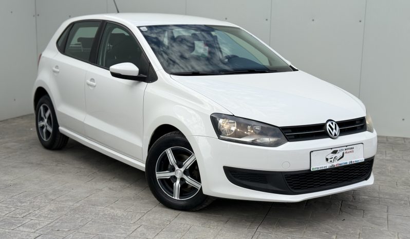 VW Polo 1.6 diesel 90cp an 2011 completă