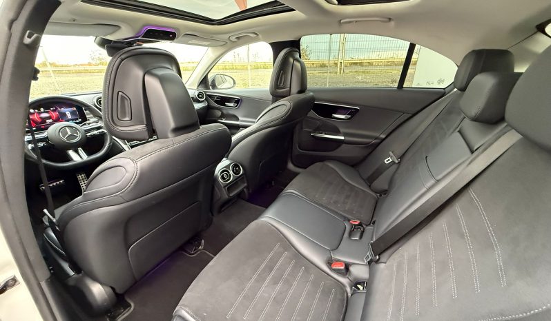 Mercedes-Benz C200 Hybrid 204cp motor 1500 benzina an 2023 completă