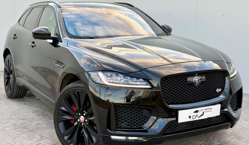 Jaguar F-Pace model S, 3.0 diesel, 300 cp, automat, an 2017 completă