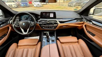 BMW 520d Sport Line  2.0 diesel  190 cp