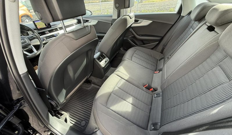 Audi A4 S line 2.0 tdi 150cp an 8/1016 completă