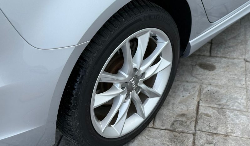 Audi A3 S-Line 1.6 tdi Ambiente completă