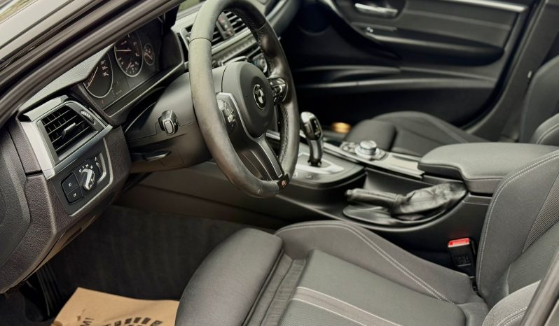 Bmw seria 3 , 2.0d , 150 CP, model Sport line, an 2016 completă