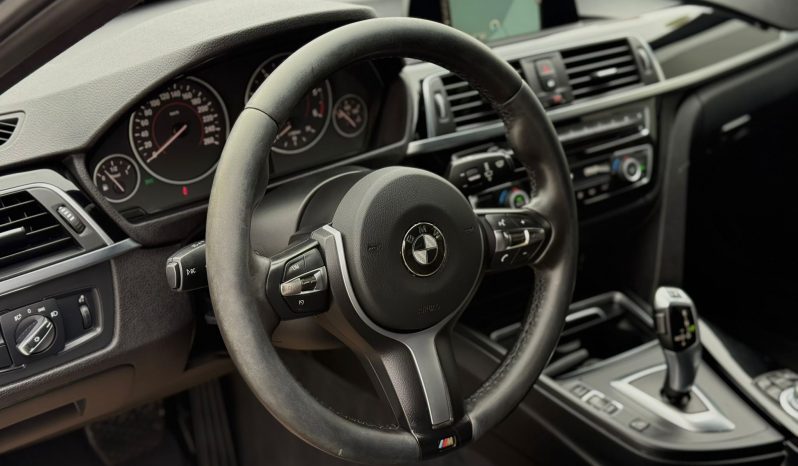 Bmw seria 3 , 2.0d , 150 CP, model Sport line, an 2016 completă